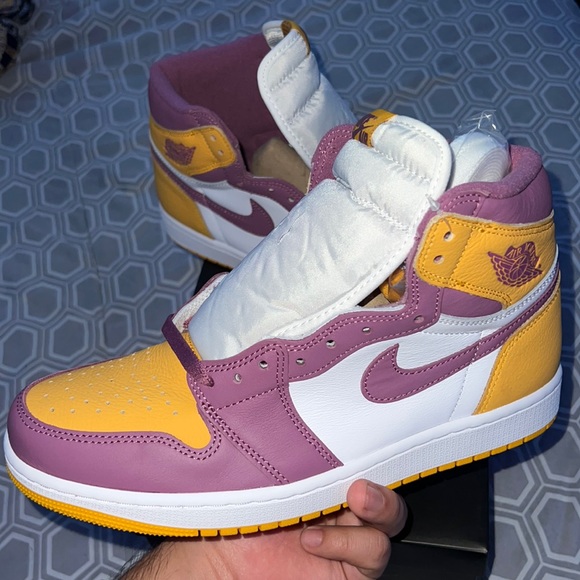 Air Jordan 1 Brotherhood - Picture 2 of 6